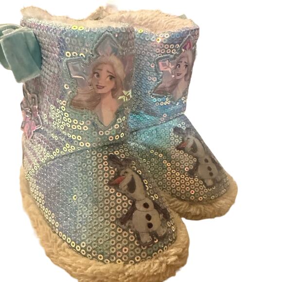 Toddler soft boots, size 5-6, Disney Frozen Boots - Picture 3 of 3